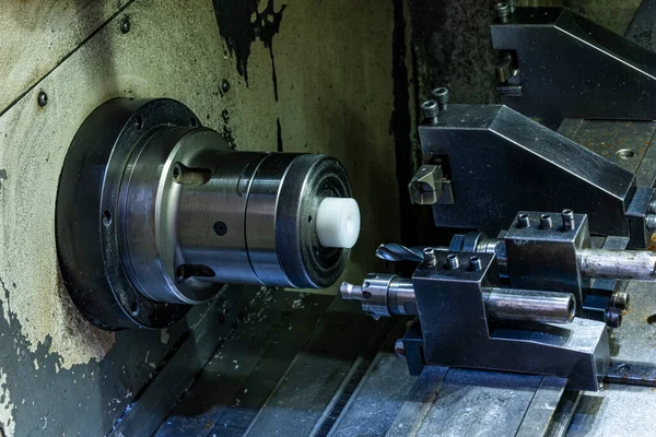 Fresagem Processo Metalurgia Metalurgia Cnc Industrial Com Moinho Vertical Indústria — Fotografia de Stock