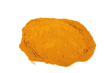 Taze kök ve zerdeçal tozu, Hint baharatı vegan mutfağı için sağlıklı baharat. Ahşap kaşık ve taze curcuma ya da curcumin içinde yakın çekim zerrecikli curkimyon tozu. 