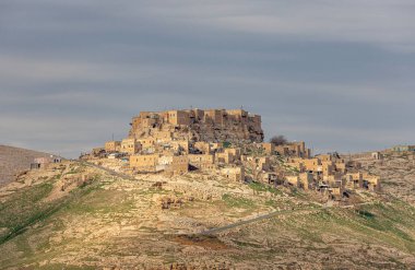 Nusaybin 'in Kalecik köyü, Mardin. Roma mimarisi bir kale, Mardin 'in Nusaybin ilçesinde bir köy..