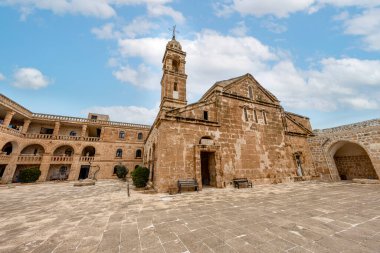 Midyat 'taki Asur kilisesi. Mor Yakup Manastırı, Kilise Salhe Baristepe Midyat Mardin.