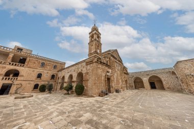 Midyat 'taki Asur kilisesi. Mor Yakup Manastırı, Kilise Salhe Baristepe Midyat Mardin.