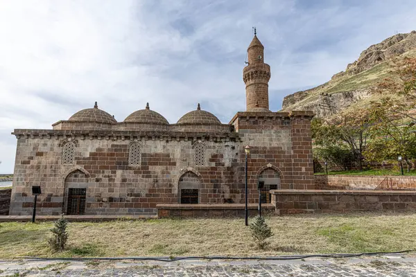 stock image Located in Adilcevaz, Turkey, Tugrul Bey Mosque was built in the 16th century. Tugrul Bey Mosque is also known as Zal Pasha Mosque. Adilcevaz , Bitlis, Turkey.