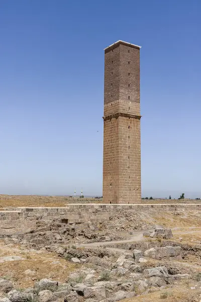 stock image Ruins of Ulu Cami (The Great Mosque) in Harran. This architectural monument is the oldest mosque in Anatolia and was built in 8th century. Ruins of the ancient city of Harran, Sanliurfa, Turkey.