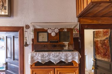 Babadag, Denizli, Türkiye 4 Mart 2024; Babadag Türk Kültür Tarihi ve Sanat Evi. Babadag tarihini ve kültürünü anlatan bir müze..