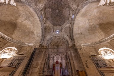 Mardin, Türkiye, 10 Ocak 2024; Hah, Mardin olarak da bilinen Anitli köyündeki Suriye Ortodoks Kilisesi. Tarihsel Mardin bakir Meryem Kilisesi.