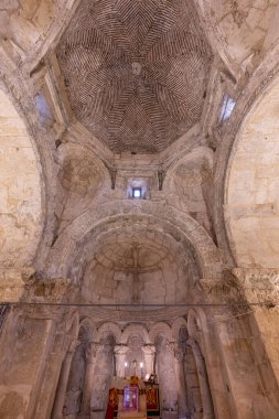 Mardin, Türkiye, 10 Ocak 2024; Hah, Mardin olarak da bilinen Anitli köyündeki Suriye Ortodoks Kilisesi. Tarihsel Mardin bakir Meryem Kilisesi.