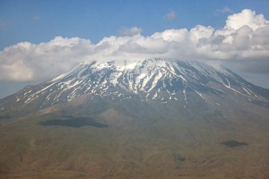 Ararat Dağı, Doğu Türkiye. Karlı Ararat Dağı, Dogubayazit, Agri, Türkiye 'ye bak.