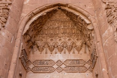 Agri, Türkiye, 5 Temmuz 2024; Ishak Paşa Sarayı (Türkçe: Ishak Paşa Sarayi), Agri 'nin Dogubayazit ilçesinde yer alır. Dogubayazit, Tarım, Türkiye. İç görünüm.