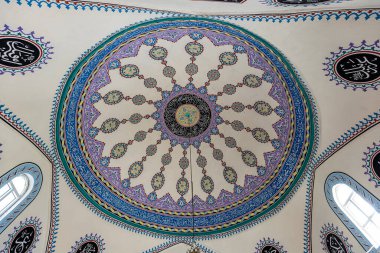 Usak, Türkiye 1 Temmuz 2023; Inay Köyü Ulu Camii. Ulubey, Usak 'taki İnay köyünden manzara.