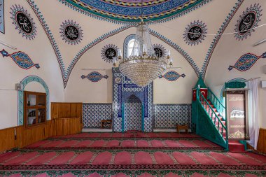 Usak, Türkiye 1 Temmuz 2023; Inay Köyü Ulu Camii. Ulubey, Usak 'taki İnay köyünden manzara.