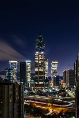 Atasehir, İstanbul, Türkiye 7 Kasım 2024; İstanbul Atasehir Finans Merkezi. İstanbul Finans Merkezi (IFC), Atasehir, İstanbul, Türkiye. Küresel Finans Hizmetleri Merkezi.