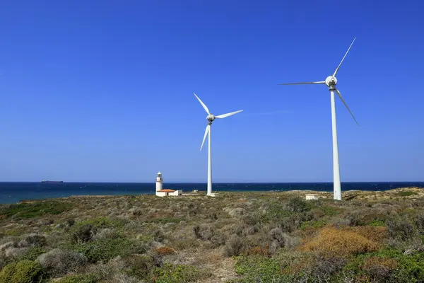 Bozcaada Adası 'ndaki Polente Deniz Feneri manzarası. Türkiye