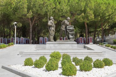 Çanakkale, Türkiye - 09 Eylül 2024 - Çanakkale Şehitleri Mezarlığı. 1915 yılında Gelibolu Savaşı 'na katılan yaklaşık 250.000 askerin anısına inşa edildi..