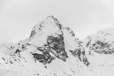 Tatra Dağları 'ndaki kış manzarası. Polonya