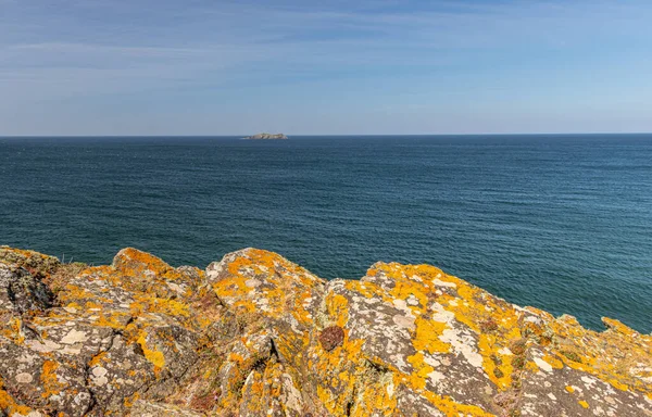 Krajobraz Nad Morzem Słoneczny Dzień Błękitne Niebo Padstow Cornwall Anglia — Zdjęcie stockowe