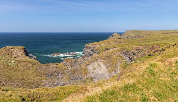 Landschap Aan Zee Zonnige Dag Blauwe Hemel Padstow Cornwall Engeland — Stockfoto