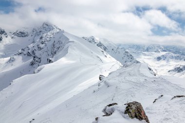 Polonya Tatra Dağları 'ndaki kış manzarası. Zakopane