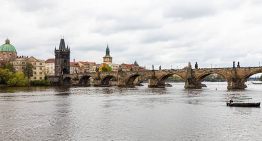 Prag Çek Cumhuriyeti 26 Nisan 2022. Şehrin mimarisi..