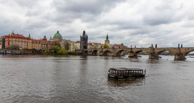 Prag Çek Cumhuriyeti 26 Nisan 2022. Şehrin mimarisi..