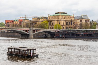 Prag Çek Cumhuriyeti 26 Nisan 2022. Şehrin mimarisi..