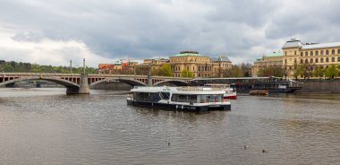 Prag Çek Cumhuriyeti 26 Nisan 2022. Şehrin mimarisi..