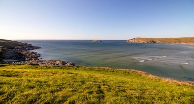 Cornwall 'daki deniz manzarası. Newquay Birleşik Krallığı