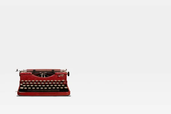 Vintage Typewriter White Flat Background — Stock Photo, Image