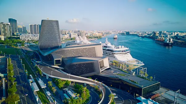 Kaohsiung, Tayvan - 23 Ağustos 2024: Kaohsiung Limanı Terminali.