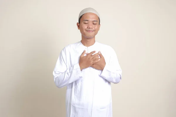 Portrait Attractive Asian Muslim Man White Shirt Skullcap Placing Hand — Stock Photo, Image