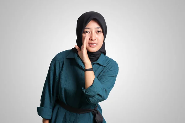 Portrait Cheerful Asian Woman Hijab Trying Hear Gossip Sound Holding — Stock Photo, Image
