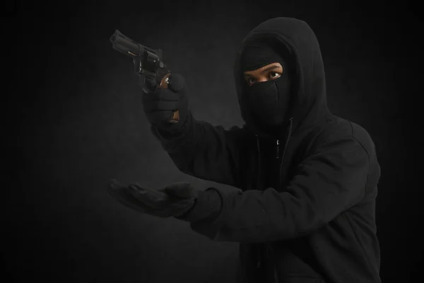 Ladrão Exigiu Força Dinheiro Valores Vítima Com Uma Arma Apontada — Fotografia de Stock