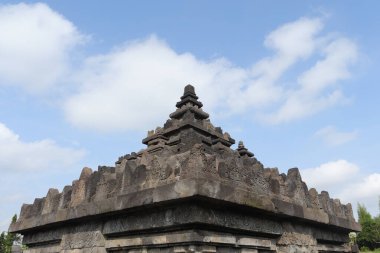 Candi Sambisari, Purwomartani, Kalasan, Sleman 'da bulunan bir Hindu tapınağıdır. 9. yüzyılda Mataram Kuno Krallığı döneminde inşa edildi. Yogyakarta, Endonezya - 06 26 2022