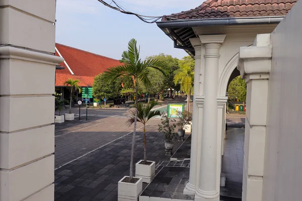 博物館ベントン ヴェルブルクの外観は 植民地時代にインドネシアの歴史を展示する博物館です マリオボロ通りの近くに位置しています インドネシア ジョグジャカルタ 2023年8月2日 — ストック写真