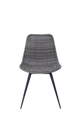 Rattan yapılmış el yapımı hasır sandalye. Beyaz arkaplanda izole edilmiş resim