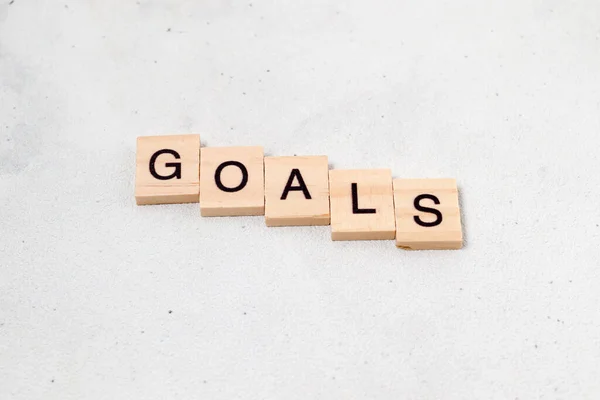 Draufsicht Auf Goals Word Auf Holzwürfel Buchstabenblock Auf Weißem Hintergrund — Stockfoto