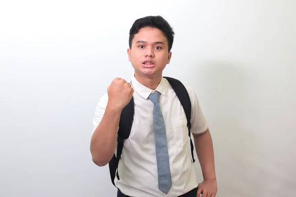 Indonéz Végzős Középiskolás Diák Fehér Ingben Szürke Nyakkendővel Aki Ököllel — Stock Fotó