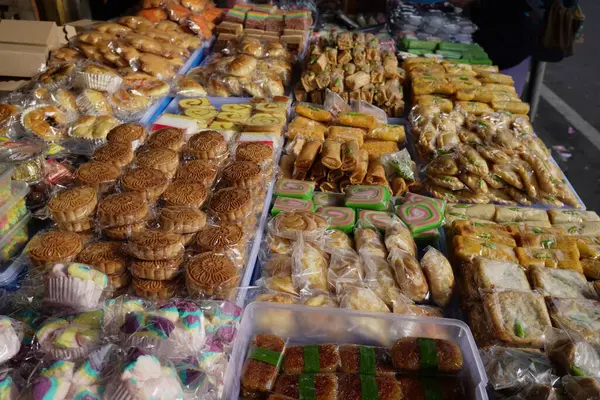 Renkli Jajanan Pasar Sokağı Yiyecek Ekranı