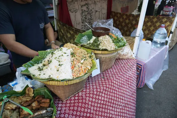 Nasi Pecel Rice Sokak Gıda Pazarı 'nda