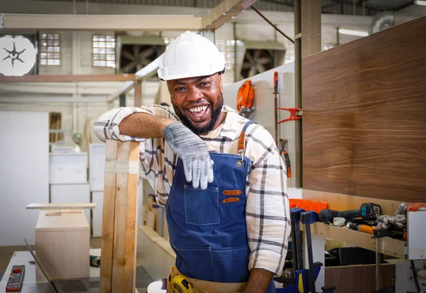 Black Male Carpenter Professional Furniture Carpentry Room New Design Concept — Stock Photo, Image