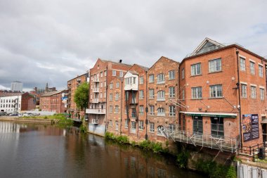 Leeds UK: 3 Haziran 2024. Leeds Liverpool Kanalı ve Calls Landing