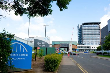 Newcastle UK: 8 Haziran 2024: Newcastle College Rye Hill Kampüsü