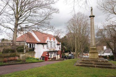Ryton England: 17 Mart 2023 Ye Olde Cross Inn, İngiltere 'nin kuzeydoğusundaki bir köyde geleneksel bir İngiliz barı.