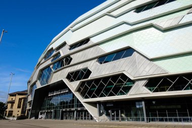 Leeds England: 2 Haziran 2024: Güneşli bir günde Leeds Birinci Direkt Arena Girişi