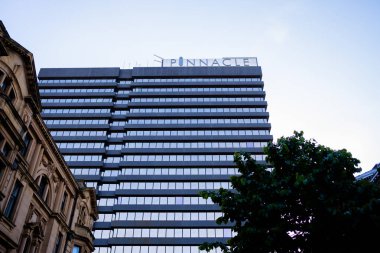 Leeds England: 2 Haziran 2024: Leeds Pinnacle (West Riding House) kulesi yakın görüş
