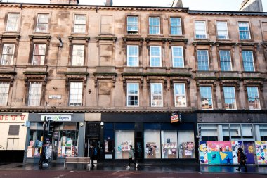 Glasgow İskoçya: 8 Ocak 2025: Glasgow Sauchiehall Caddesi Pazartesi sabahı erken saatlerde