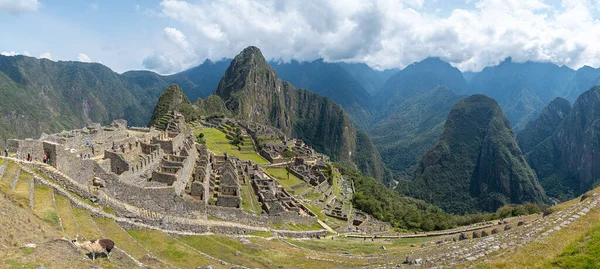マチュピチュ遺跡ペルーのパノラマビュー — ストック写真