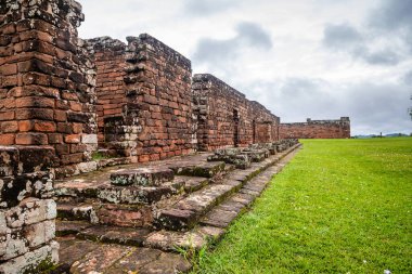 Encarnacion, Paraguay 'daki eski Santisima Trinidad manastırı kalıntıları..