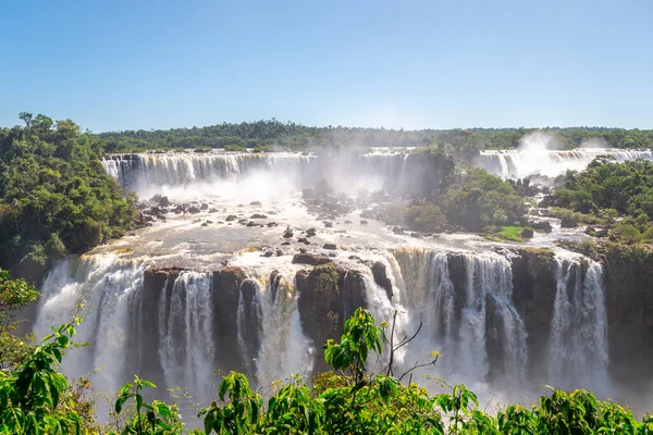 Καταπληκτικό Iguazu Πέφτει Θέα Από Σύνορα Της Αργεντινής — Φωτογραφία Αρχείου