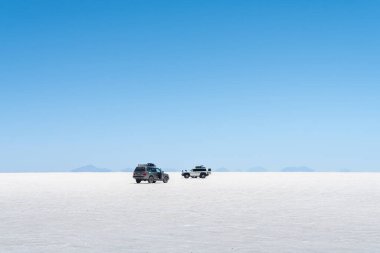 inside the amazing salar de uyuni, bolivia