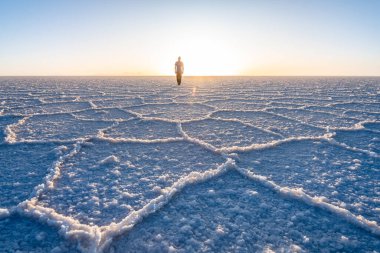 inside the amazing salar de uyuni, bolivia
